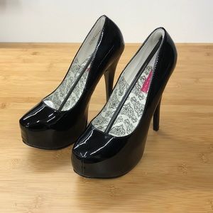 Pleaser Bordello Teeze Heels Black